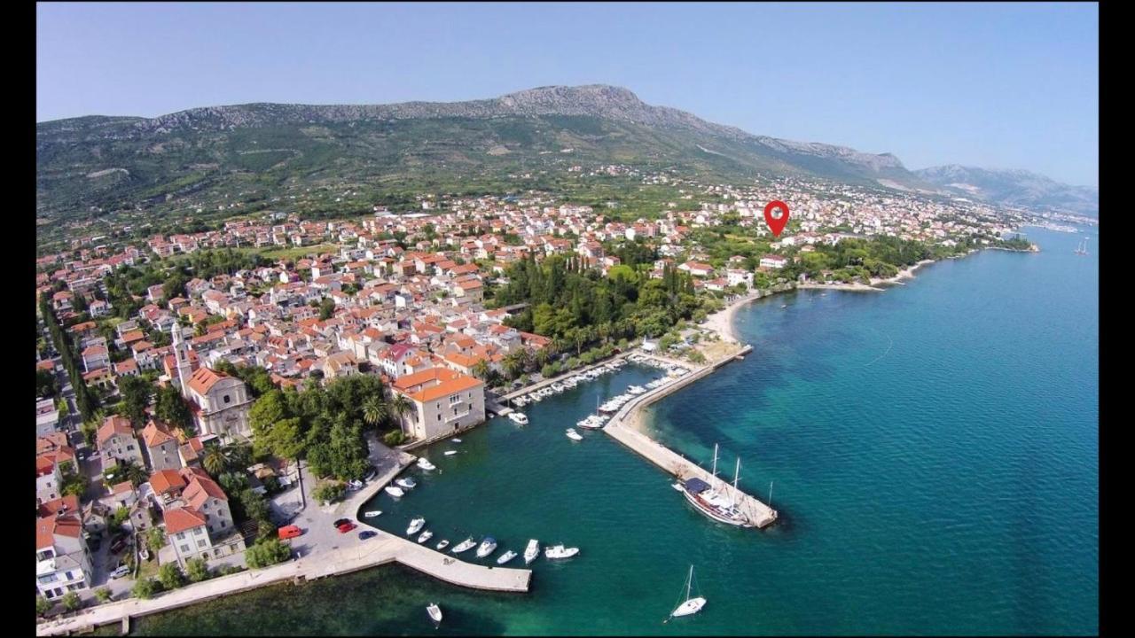 Spacious Apartment Close To The Sea In Kastel Luksic Каштела Экстерьер фото
